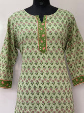 Load image into Gallery viewer, Premium Hand Block Cotton Kurti
