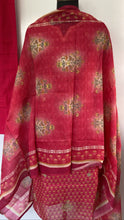 Load image into Gallery viewer, Red Chanderi Full Set with Pita Work
