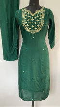 Load image into Gallery viewer, Green Dola Silk Kurti Full Set with Gota Pati Work and Aurganza Dupatta
