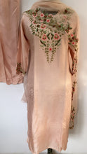 Load image into Gallery viewer, Dola Silk Full Set with Neckline Embroidery
