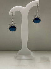 Load image into Gallery viewer, Zircon Earrings
