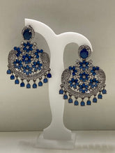 Load image into Gallery viewer, Zircon Earrings
